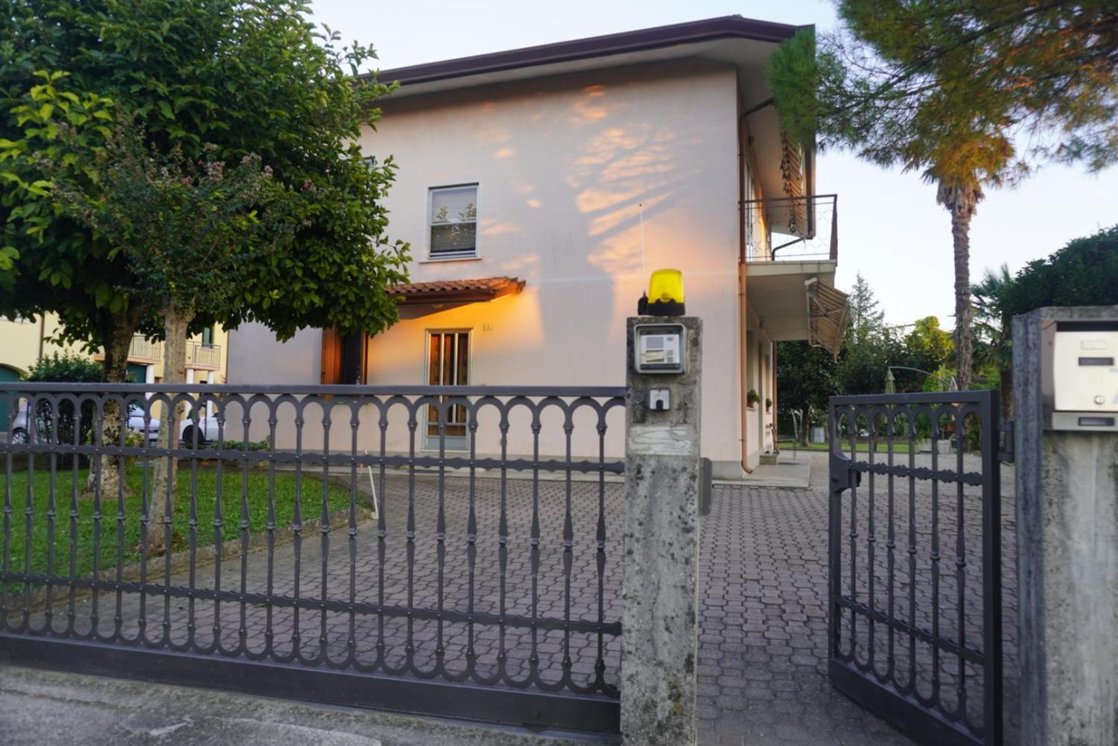 Oliva'S House Appartamento Con Giardino Palazzolo dello Stella Exteriör bild